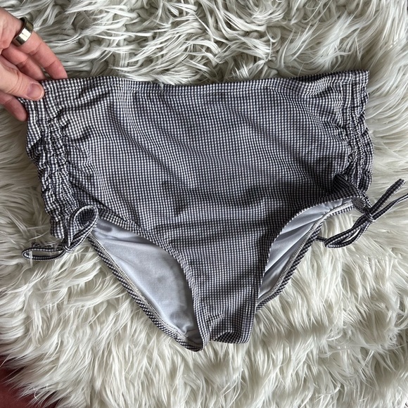 Kona Sol Dark Purple Gingham Bikini Bottom Size M High Waist Ruched Swimwear - Picture 2 of 6